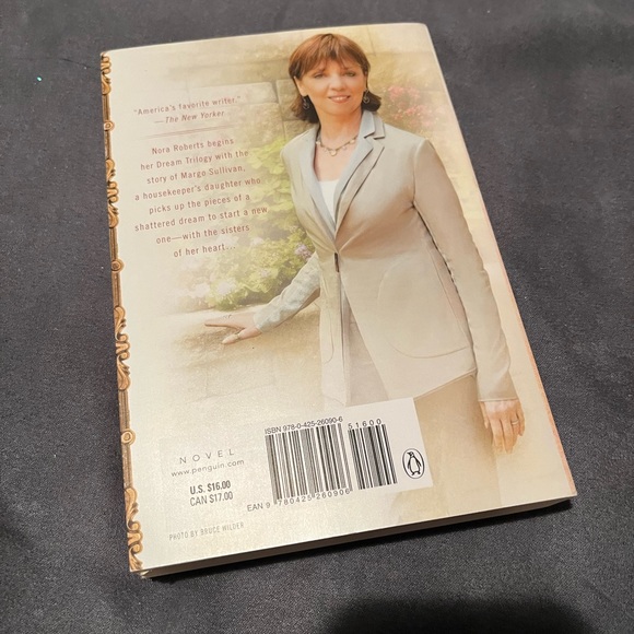 Brand New Nora Robert’s Book - Picture 2 of 2